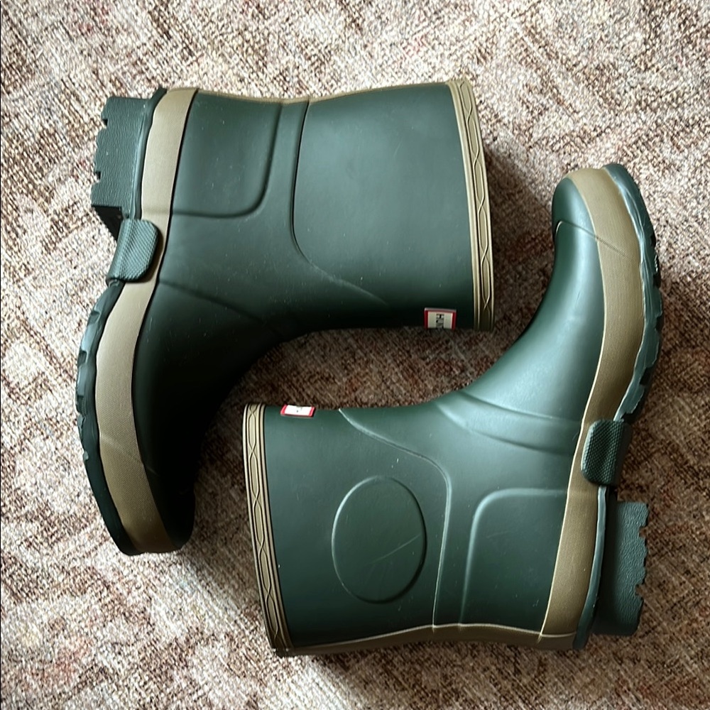 Hunter Forest Green and Tan Boots